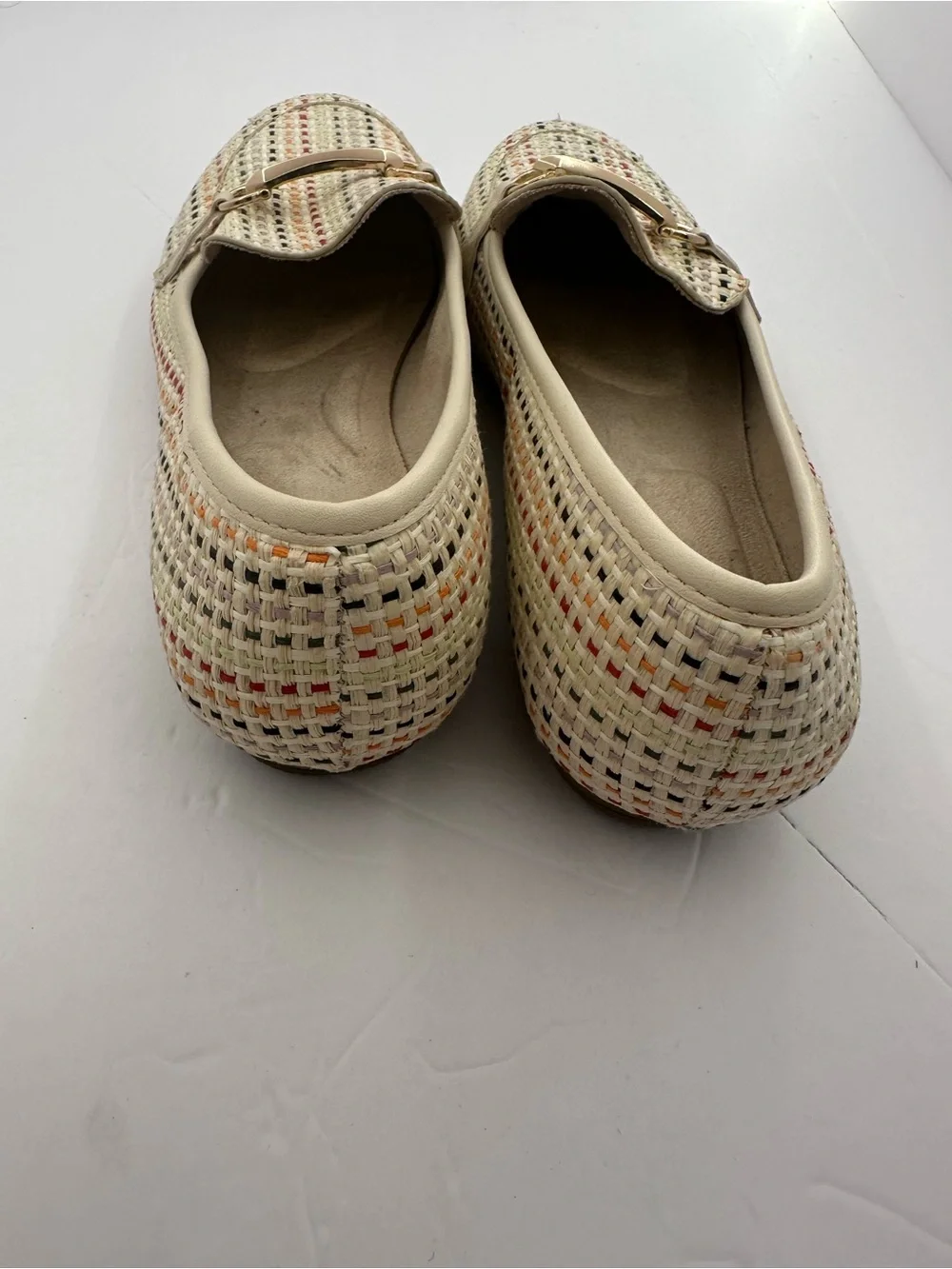 Cliffs by WHITE MOUNTAIN Beige Woven Loafers with Gold Bit Size 7.5M